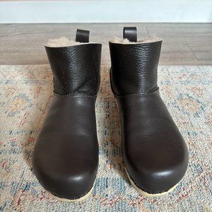 No.6 Low Shearling Clog Boot on Flat Bendable Base in Java, size 39